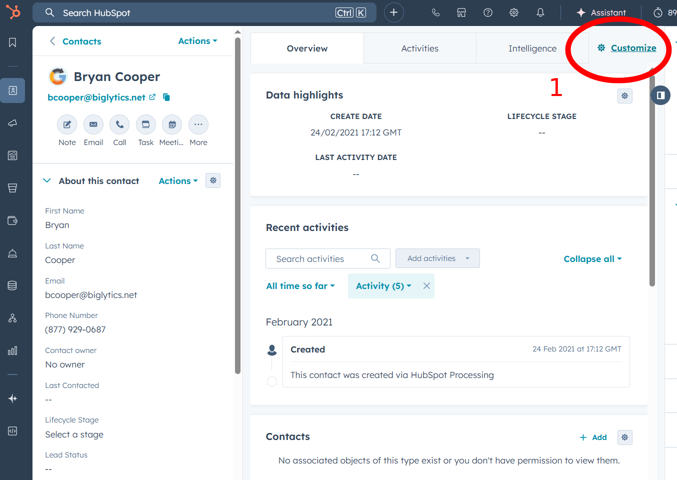 Click Customise Record on a Contact or Company record